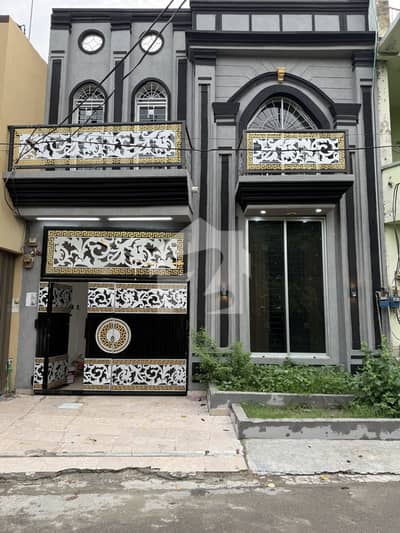 5 Marla Renovated Solid Onwer Built House For Sale At Very Prime Location Facing Green Veiw Area