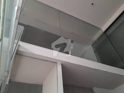 ڈیفینس رایا ڈی ایچ اے ڈیفینس,لاہور میں 3 کمروں کا 8 مرلہ دفتر 7.5 لاکھ میں کرایہ پر دستیاب ہے۔