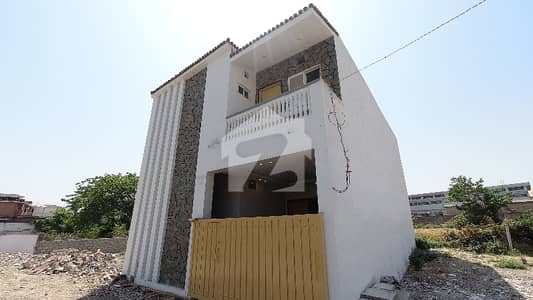 1000 Square Feet House For Sale In The Perfect Location Of Lalazar
