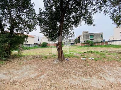 1 Kanal Plot No 1322 Urgent For Sale in DHA Phase 7 Block Y Prime Location