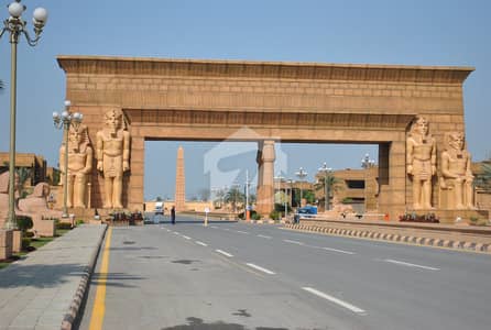 گالف ویو ریزیڈنسیا - فیز 1 گالف ویو ریذڈینشیاء,بحریہ ٹاؤن,لاہور میں 8 مرلہ کمرشل پلاٹ 5.5 کروڑ میں برائے فروخت۔ گالف ویو ریزیڈنسیا - فیز 1 گالف ویو ریذڈینشیاء,بحریہ ٹاؤن,لاہور میں 8 مرلہ کمرشل پلاٹ 5.5 کروڑ میں برائے فروخت۔