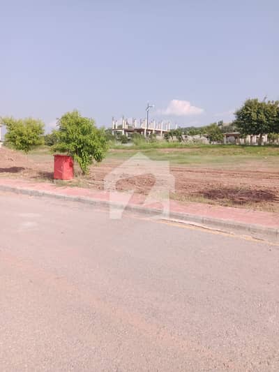 بحریہ انکلیو - سیکٹر ایم بحریہ انکلیو,بحریہ ٹاؤن,اسلام آباد میں 1 کنال رہائشی پلاٹ 2.5 کروڑ میں برائے فروخت۔
