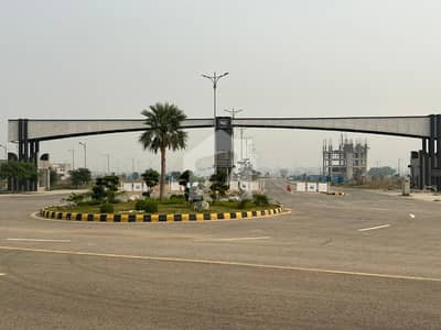 DHA PHASE - 8 - BLOCK Z4 PLOT NO 286 PRICE 95 LAC