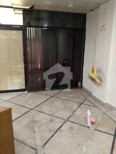 i-8 Beautiful Dubal story almost New House in Rizinable price.