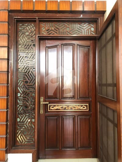 Ideal Prime Location House For sale In Sector 32 - Punjabi Saudagar City Phase 1