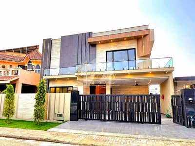 Elegant Design 1 Kanal Luxury House Near Family Bee Park