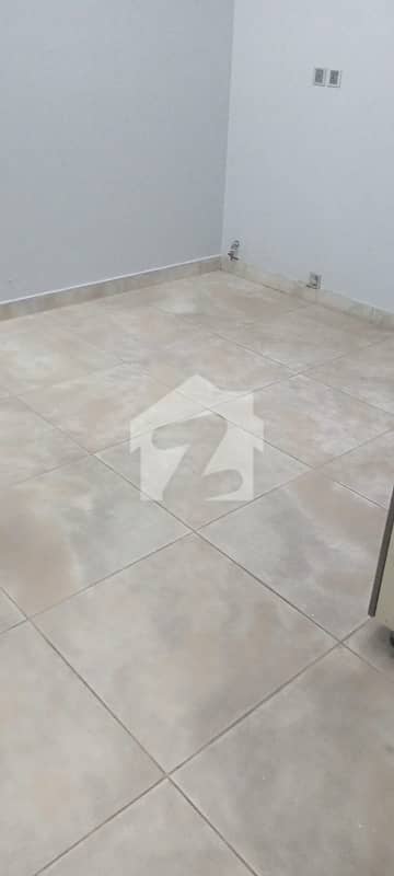سی بی آر ٹاؤن فیز 1 - بلاک سی سی بی آر ٹاؤن فیز 1,سی بی آر ٹاؤن,اسلام آباد میں 4 کمروں کا 14 مرلہ بالائی پورشن 85.0 ہزار میں کرایہ پر دستیاب ہے۔