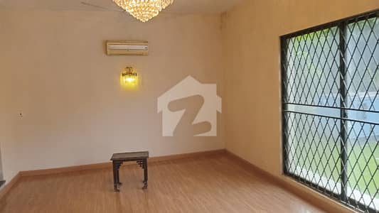 1 Kanal House For Sale