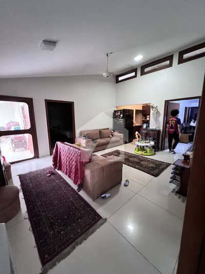 600 YARDS UPPER PORTION FOR RENT DHA PHASE 4