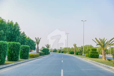 بحریہ ٹاؤن - توحید بلاک بحریہ ٹاؤن ۔ سیکٹر ایف,بحریہ ٹاؤن,لاہور میں 10 مرلہ رہائشی پلاٹ 1.05 کروڑ میں برائے فروخت۔