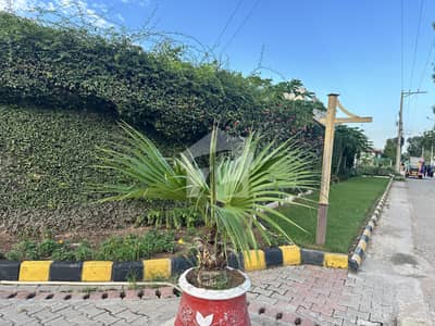 Park Road Shahzad Town Farm House For Sale