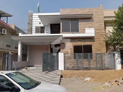 آئی ۔ 8/2 آئی ۔ 8,اسلام آباد میں 3 کمروں کا 12 مرلہ زیریں پورشن 1.5 لاکھ میں کرایہ پر دستیاب ہے۔