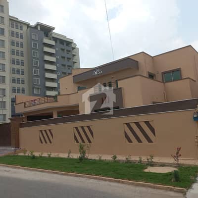 Fully Renovated 1-Kanal Beautiful House For Rent in Askari 11 Lahore