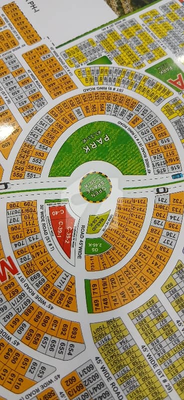 1 Kanal Prime Location Plot For Sale In Lake City