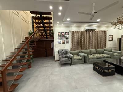 G-6 BEAUTIFUL HOUSE FOR SALE PICE FULLY LOCATION MODERNE HOUSE