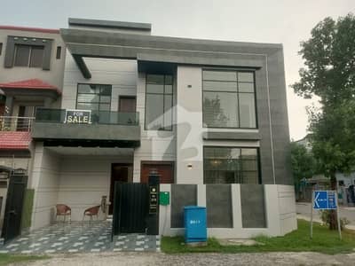 House Sized 6 Marla Is Available For Sale In Bahria Orchard Phase 1 - Eastern House Sized 6 Marla Is Available For Sale In Bahria Orchard Phase 1 - Eastern