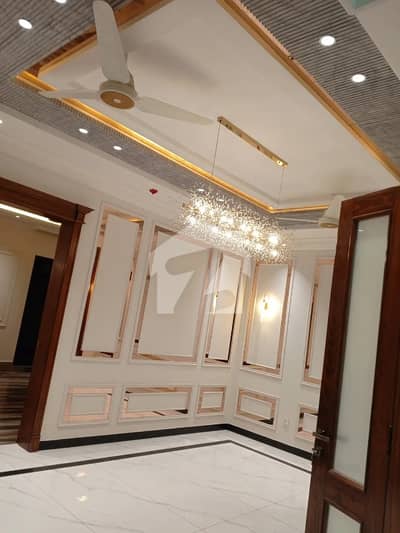 House Of 5 Marla In Paragon City For sale