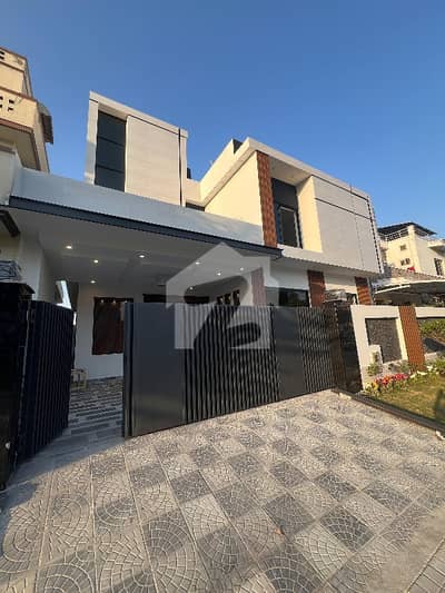 Prime Location  Near To Masjid  Near To KFC  Near To Control Park  Near To Giga Mall  Near To Famly B Park  Naer To Nova Care Hosptal