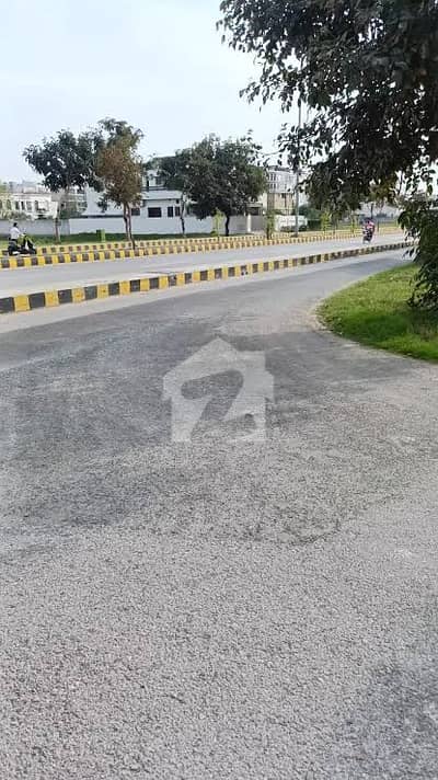 100' Wide Road, Top Location 1 Kanal U Block