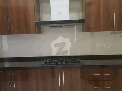 ڈی ایچ اے فیز 6 ڈی ایچ اے ڈیفینس,کراچی میں 3 کمروں کا 1 کنال زیریں پورشن 3.3 لاکھ میں کرایہ پر دستیاب ہے۔