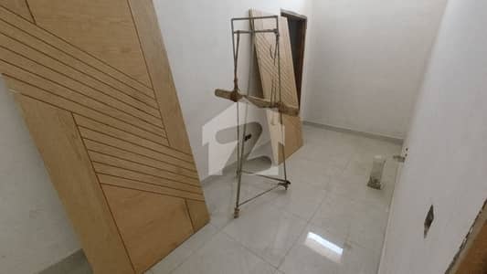Flat For Rent In Main Food Street
