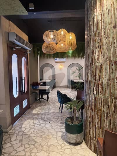 اتحاد کمرشل ایریا ڈی ایچ اے فیز 6,ڈی ایچ اے ڈیفینس,کراچی میں 11 مرلہ Studio دفتر 6.0 لاکھ میں کرایہ پر دستیاب ہے۔