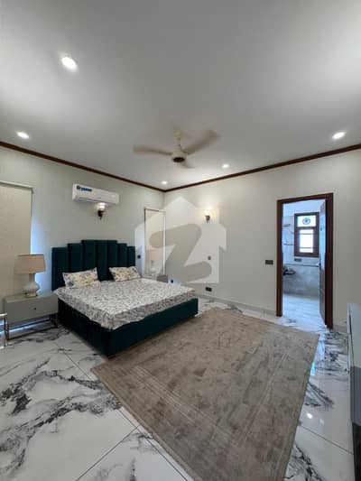 ڈی ایچ اے فیز 8 ڈی ایچ اے ڈیفینس,کراچی میں 5 کمروں کا 1 کنال مکان 26.0 کروڑ میں برائے فروخت۔ ڈی ایچ اے فیز 8 ڈی ایچ اے ڈیفینس,کراچی میں 5 کمروں کا 1 کنال مکان 26.0 کروڑ میں برائے فروخت۔