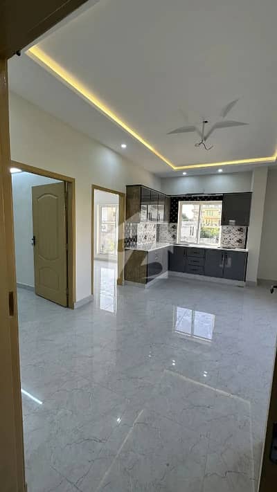 02 BEDROOM UNFURNISHED APARTMENT AVAILABLE FOR RENT AT GULBERG GREEN ISLAMABAD