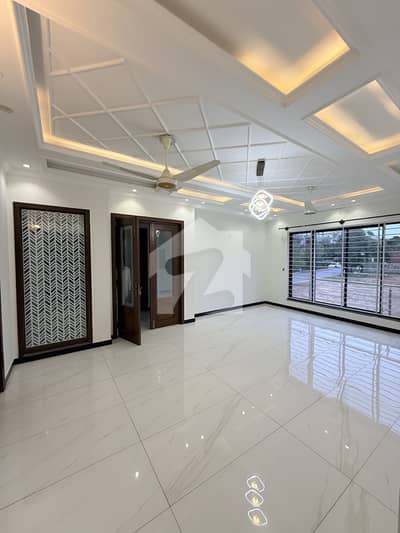 10 Marla Upper Portion Available For Rent Overseas Sector