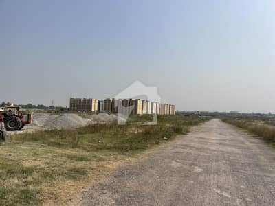 I-12/4 Plot For Sale Near To University Road Size 30x60 Possession Available