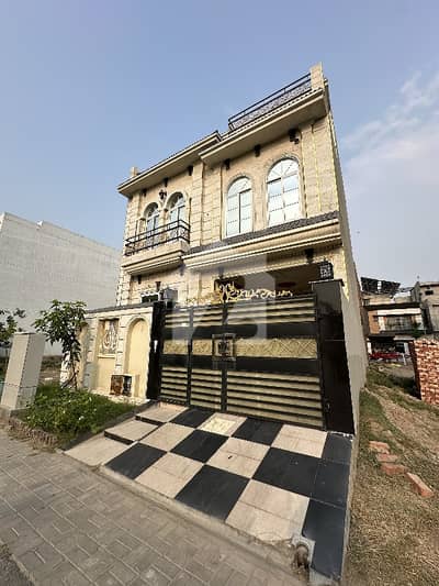 5 Marla House Facing Park For Sale In Etihad Town Phase 1 5 Marla House Facing Park For Sale In Etihad Town Phase 1