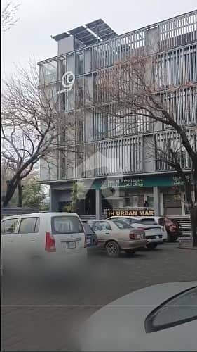 جی ۔ 9 مرکز جی ۔ 9,اسلام آباد میں 2 مرلہ Studio دفتر 3.5 کروڑ میں برائے فروخت۔