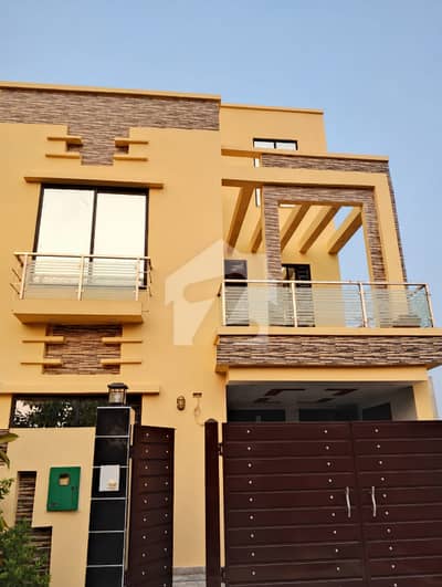 I SELL 5 MARLA SLIGHTLY USED HOUSE IN BAHRIA ORCHARD LAHORE