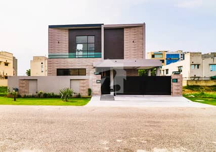 Kanal Modern House For Sale at Hot Location Near Raya Masjid