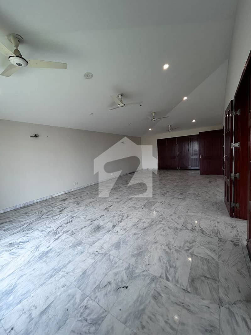ڈی ایچ اے فیز 5 ڈی ایچ اے ڈیفینس,کراچی میں 3 کمروں کا 1 کنال مکان 3.6 لاکھ میں کرایہ پر دستیاب ہے۔ ڈی ایچ اے فیز 5 ڈی ایچ اے ڈیفینس,کراچی میں 3 کمروں کا 1 کنال مکان 3.6 لاکھ میں کرایہ پر دستیاب ہے۔