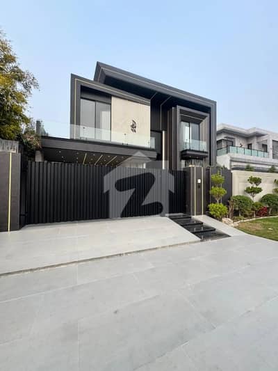 100% ORIGNAL KANAL ULTRA MODERN SUPER LUXURY BUNGALOW FOR SALE ON TOP LACTION 100% ORIGNAL KANAL ULTRA MODERN SUPER LUXURY BUNGALOW FOR SALE ON TOP LACTION