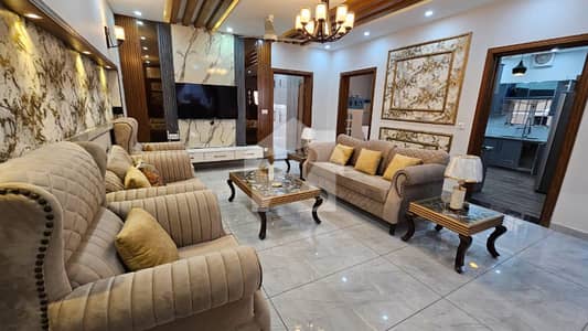 10 MARLA FURNISHED HOUSE DOUBLE UNIT OVERSEAS 2 FOR SALE