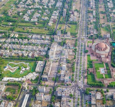 بحریہ ٹاؤن - طلحہ بلاک بحریہ ٹاؤن سیکٹر ای,بحریہ ٹاؤن,لاہور میں 10 مرلہ رہائشی پلاٹ 1.2 کروڑ میں برائے فروخت۔