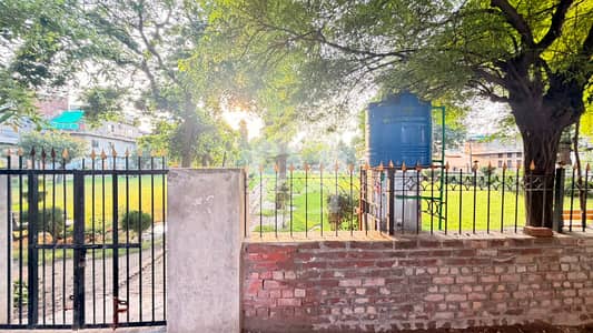 5 Marla Tripple story Marble Facing Park near Masjid House with Gas ,electricity,water