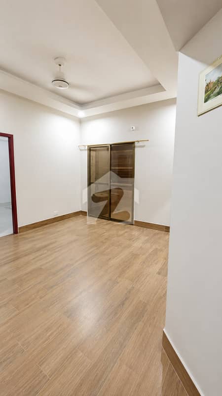 3-Bedroom Apartment in Abdullah Sports Towers — view 2