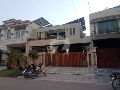 10 Marla Beautiful House For Rent In DHA Phase 3 XX-Block Lahore. 10 Marla Beautiful House For Rent In DHA Phase 3 XX-Block Lahore.