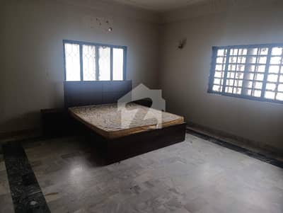1000 SQ YRD BANGLOW AVAILABLE FOR RENT IN DHA PHASE 5