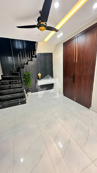6 Marla Corner House with Beautiful Elevation for Sale in Park View City, Lahore