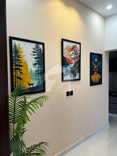 5 MARLA BRAND NEW UPPER PORTION AVAILABLE FOR RENT PRIME LOCATION OF BAHRIA TOWN LAHORE