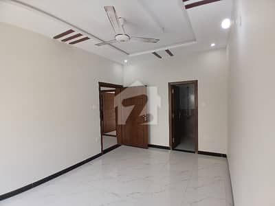 G14/4 25x40 upper Portion available for rent