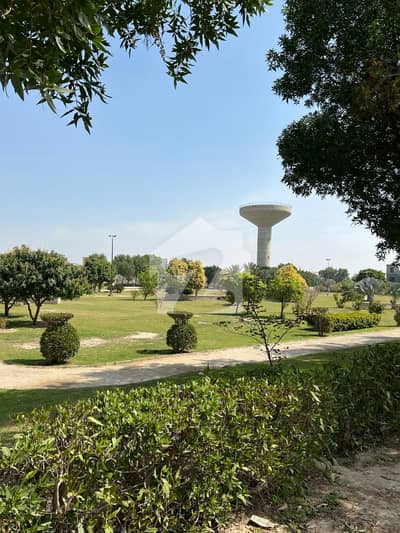 نیو لاهور سٹی لاہور میں 3 کمروں کا 3 مرلہ مکان 99.0 لاکھ میں برائے فروخت۔