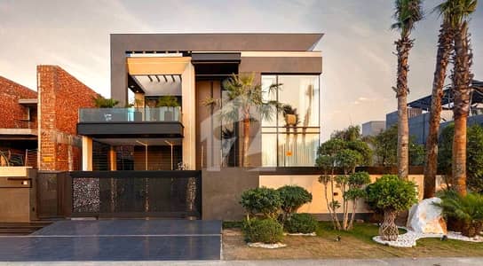 10 MARLA BRAND NEW EYE CATCHING ULTRA MODERN BUNGALOW FOR SALE NEAR TO RAYA IN LOW PRICE