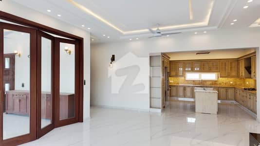 1 KANAL ELEGANT AND BRAND NEW BUNGALOW IS AVAILABLE FOR RENT IN THE BEST BLOCK OF DHA LAHORE.