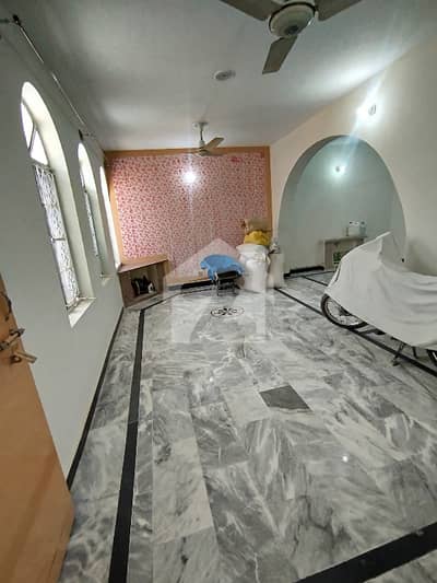 9 Marla House For Rent In I 10/1
