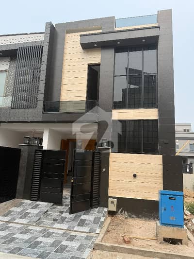 beautiful 3 Marla house for sale B Block 4 bed beautiful 3 Marla house for sale B Block 4 bed